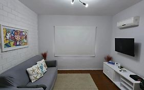 Apartamento para 6 pessoas, Praia Enseada-Guarujá próximo da praia